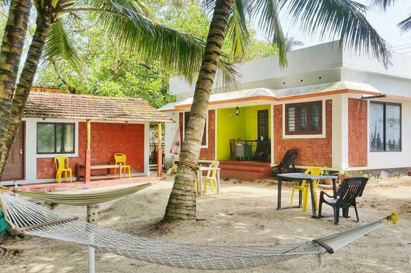 Bed and Breakfast Funky Art Beach House Alappuzha Екстер'єр фото